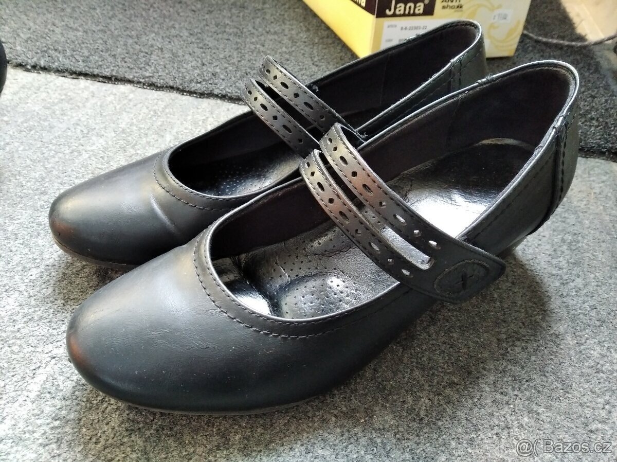 Dvoje krásné lodičky (znJana) vel.38, cena celkem - 9