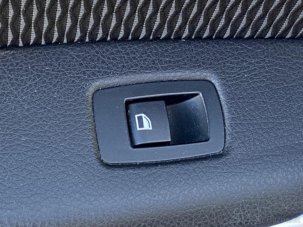 BMW Řada 1 2.0 D , 105 kW nafta, 2012 - 9