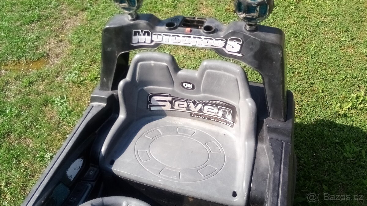 Dětské elektrické autíčko-k opravě - 9