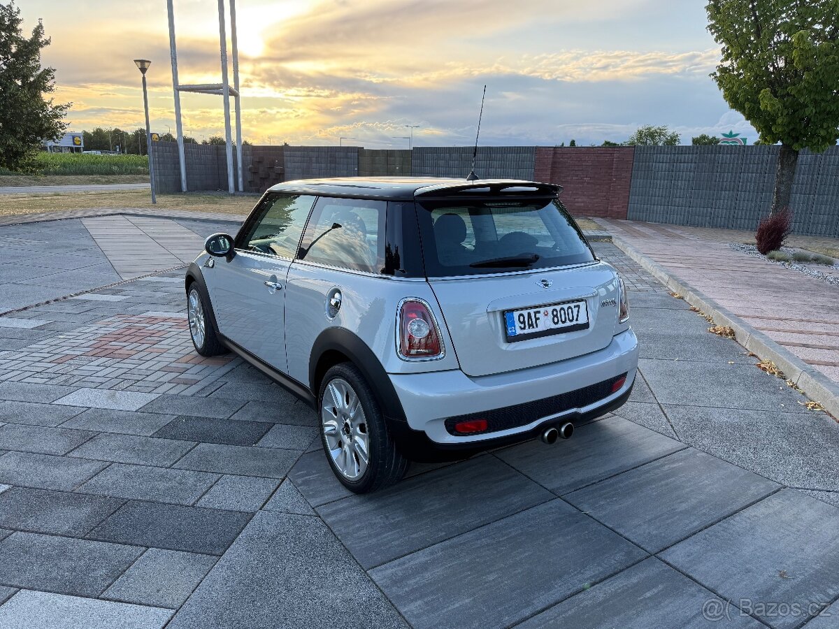 Mini Cooper S - 1.6t 135kW - limitka CAMDEN - 9