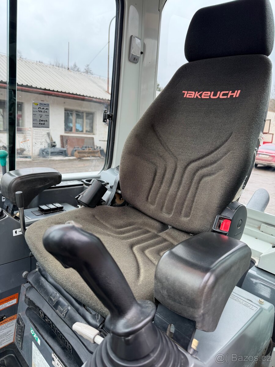 Bagr Takeuchi TB250 - 9