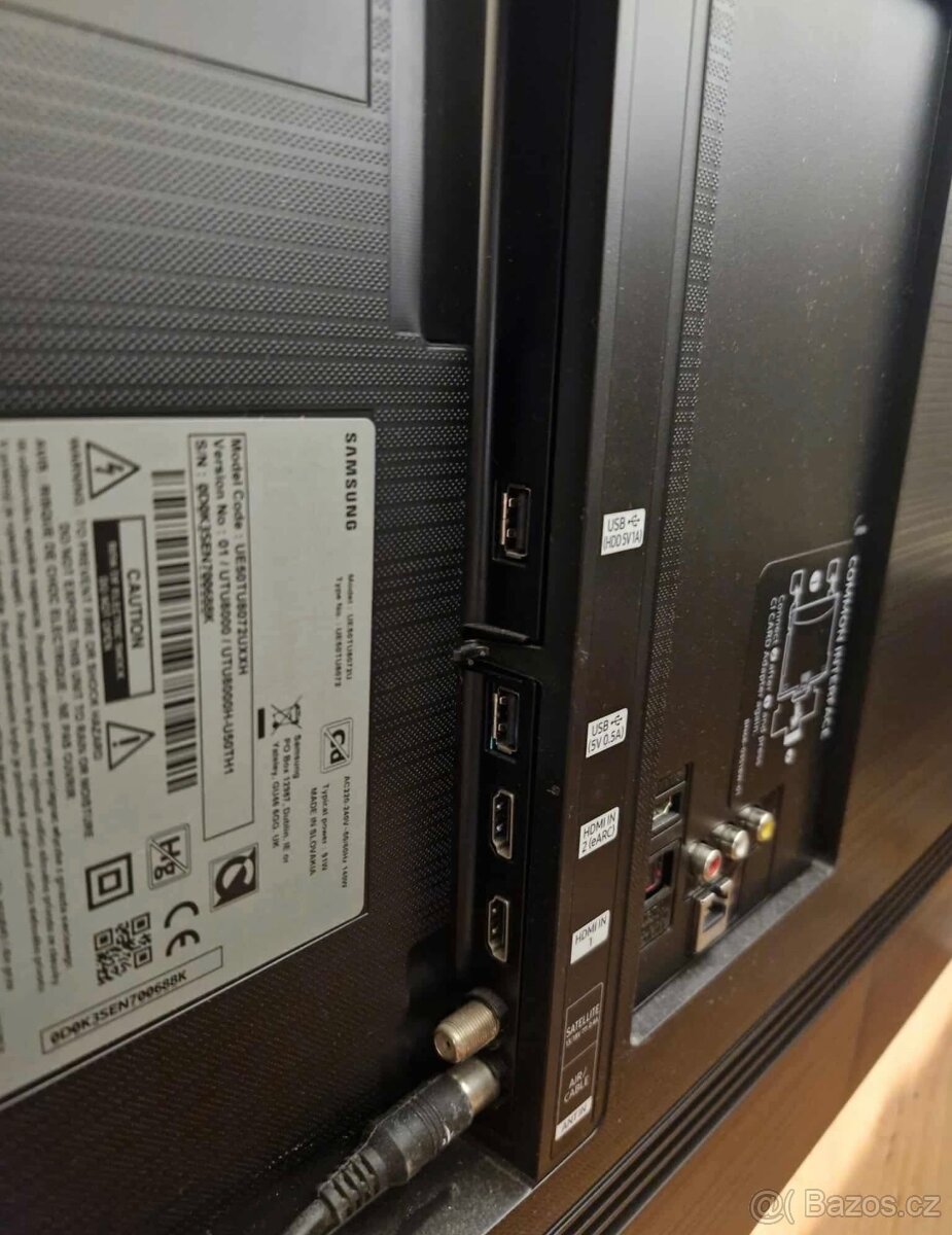 4K UHD Smart Samsung Televizor - 9