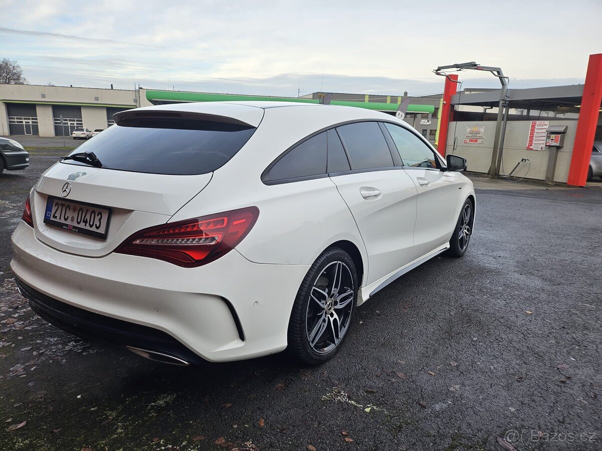 Mercedes Benz CLA 1.6 Automat Panó AMG line - 9