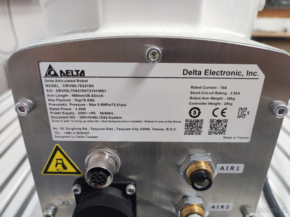 6osý robot Delta Electronics DRV 900mm, 7kg - 9