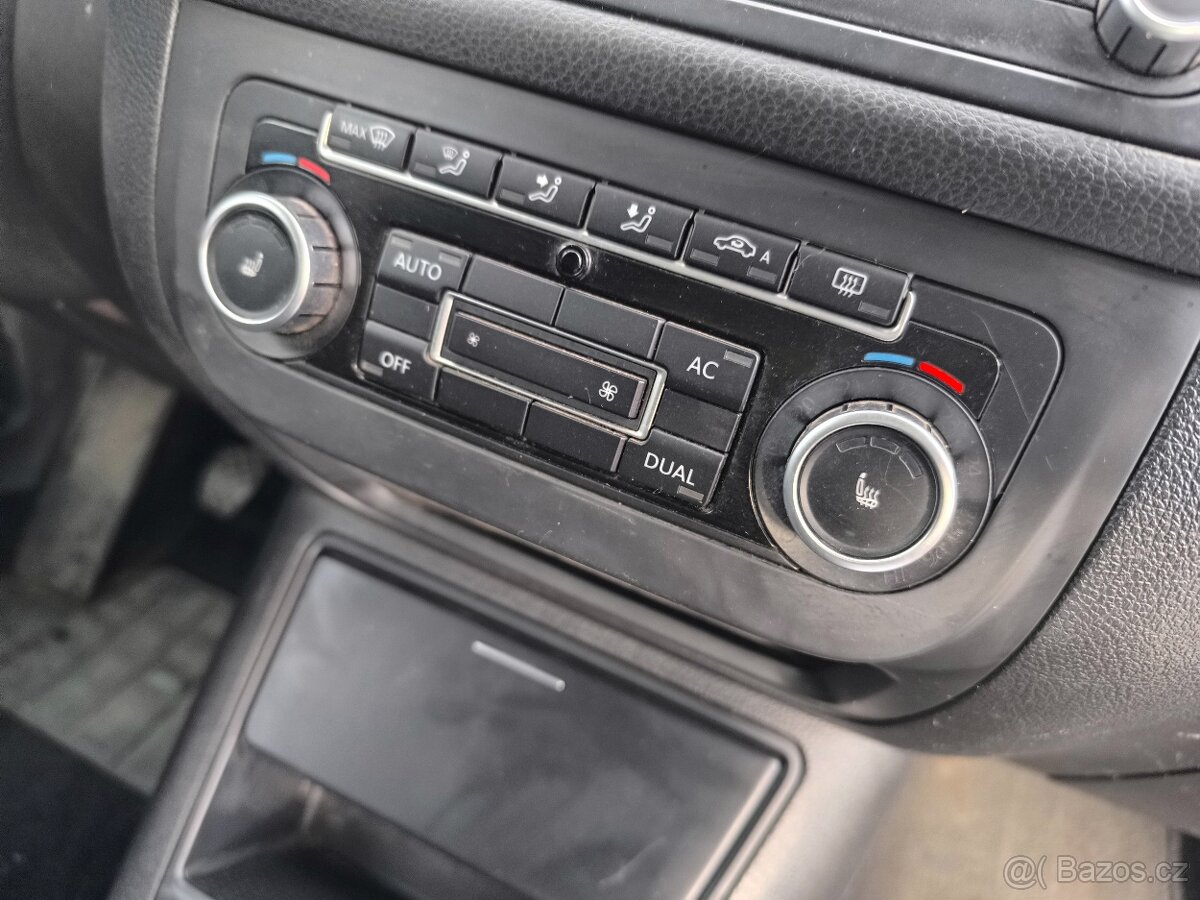 Volkswagen Golf Plus, 2.0TDI,KRÁSNÝ,VÝBAVA,JEN135TKM - 9