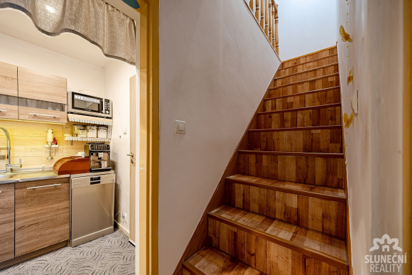 Prodej mezonetového bytu 4+1 se zahradou, 100 m², Popovice - 9