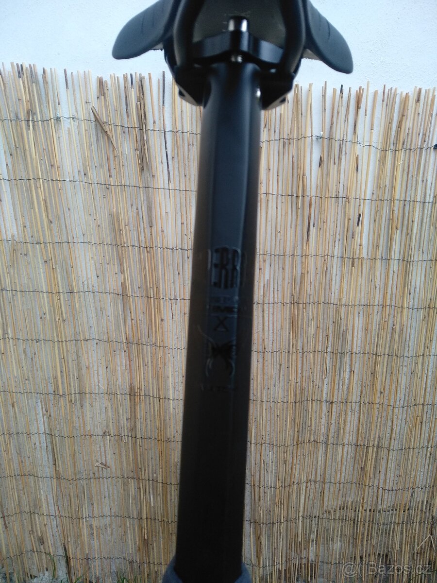 silniční kolo SAVA - CARBON - 9