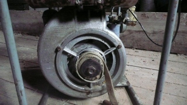 Spalovací motor s čerpadlem - 9