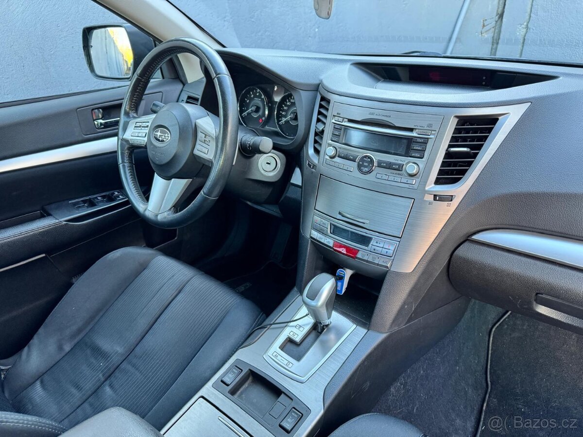 Subaru Legacy 2.5 - 9