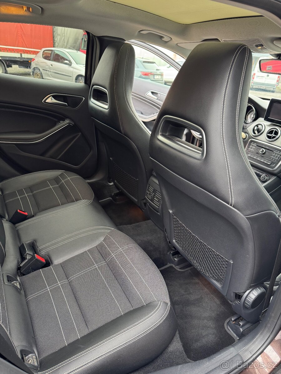 Mercedes-Benz GLA 220d (2015) – bez AdBlue, panorama, Night - 9