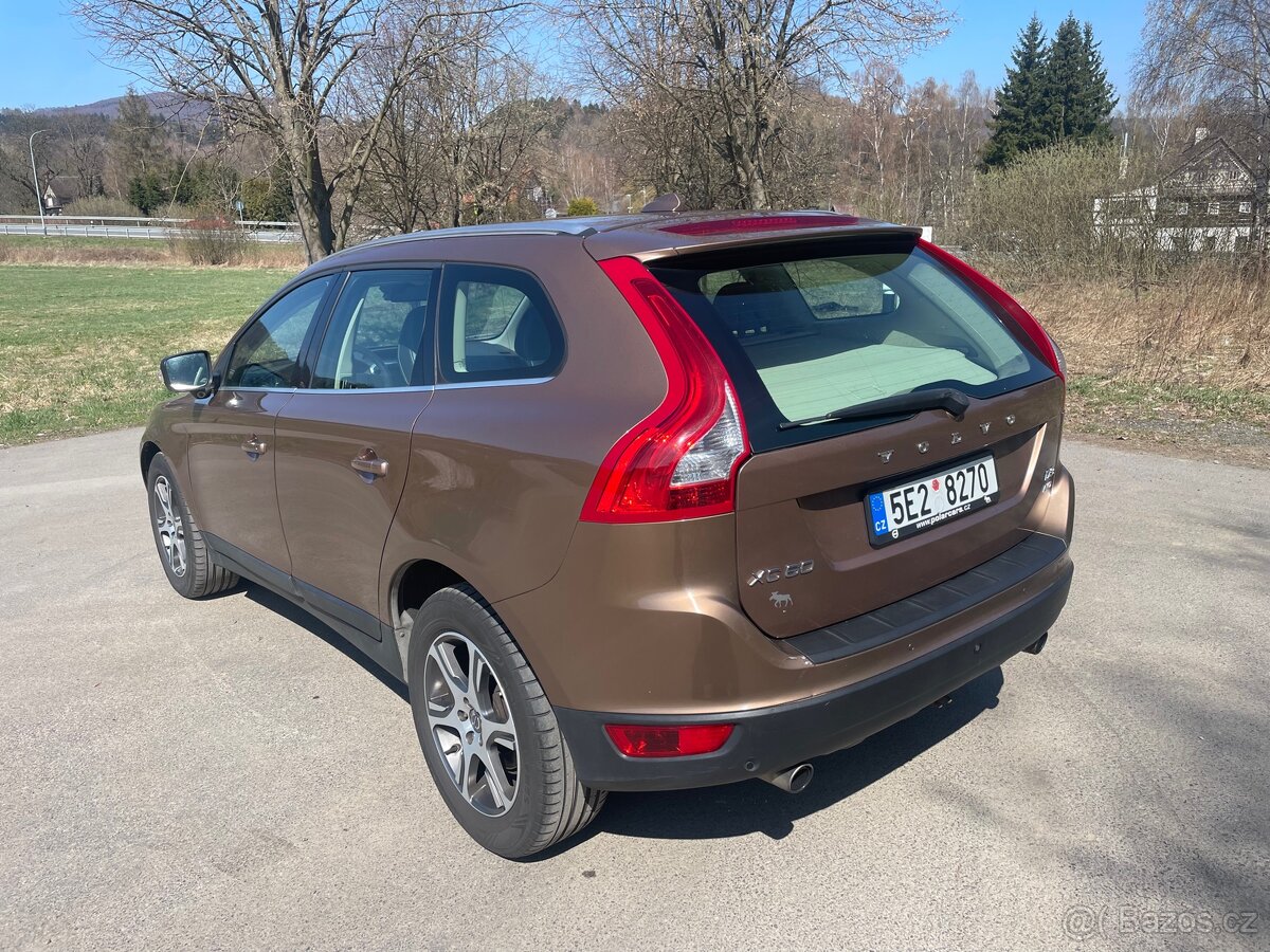 VOLVO XC60 D3 AWD automat 2010 - 9