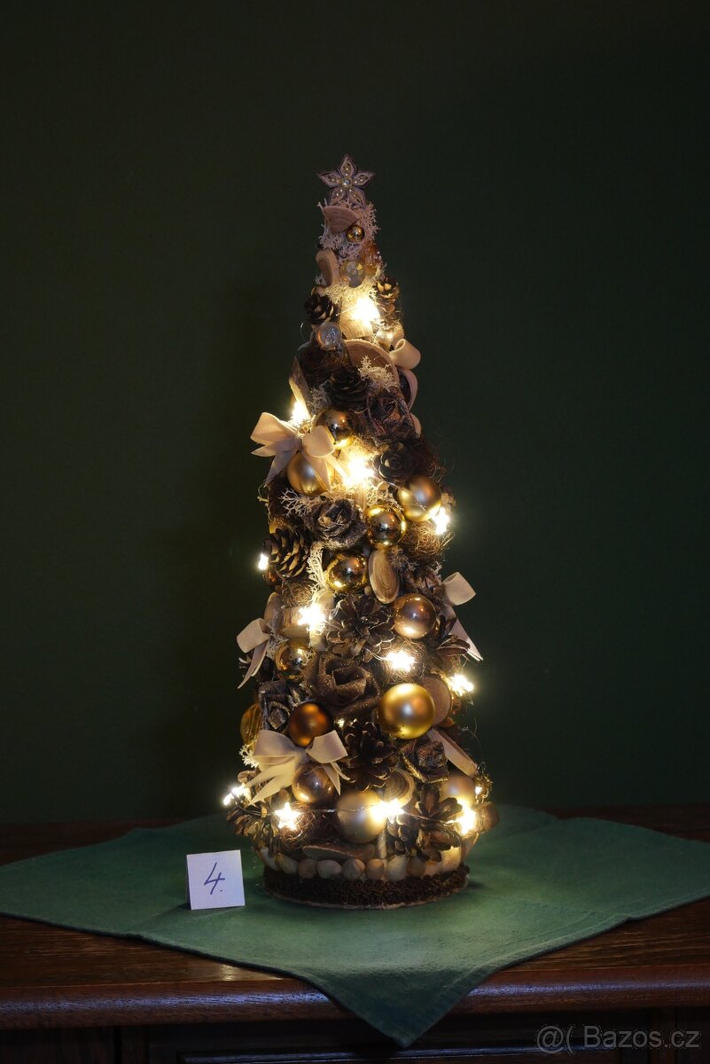 Vánoční stomeček 42cm světelný - 9
