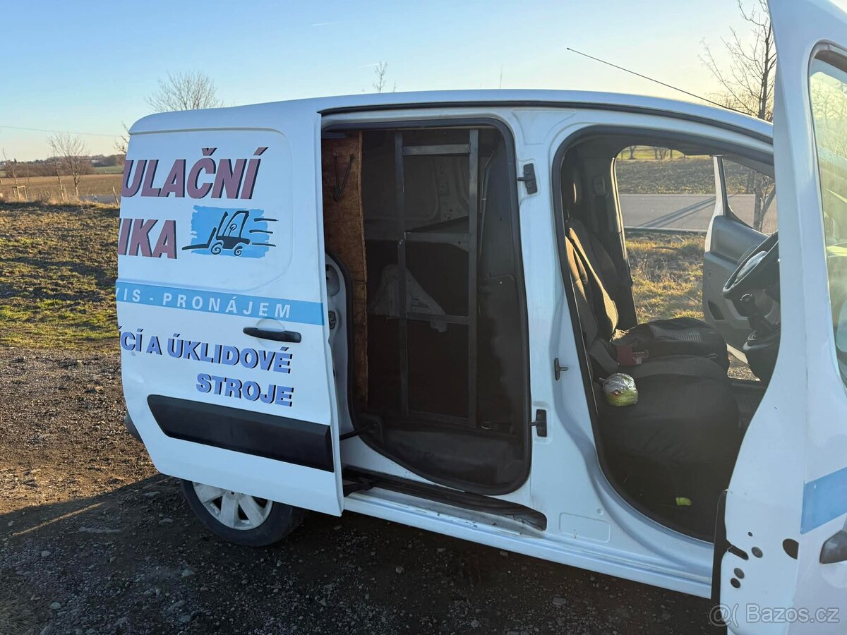 Citroen Berlingo 1.6hdi 2011 - 9