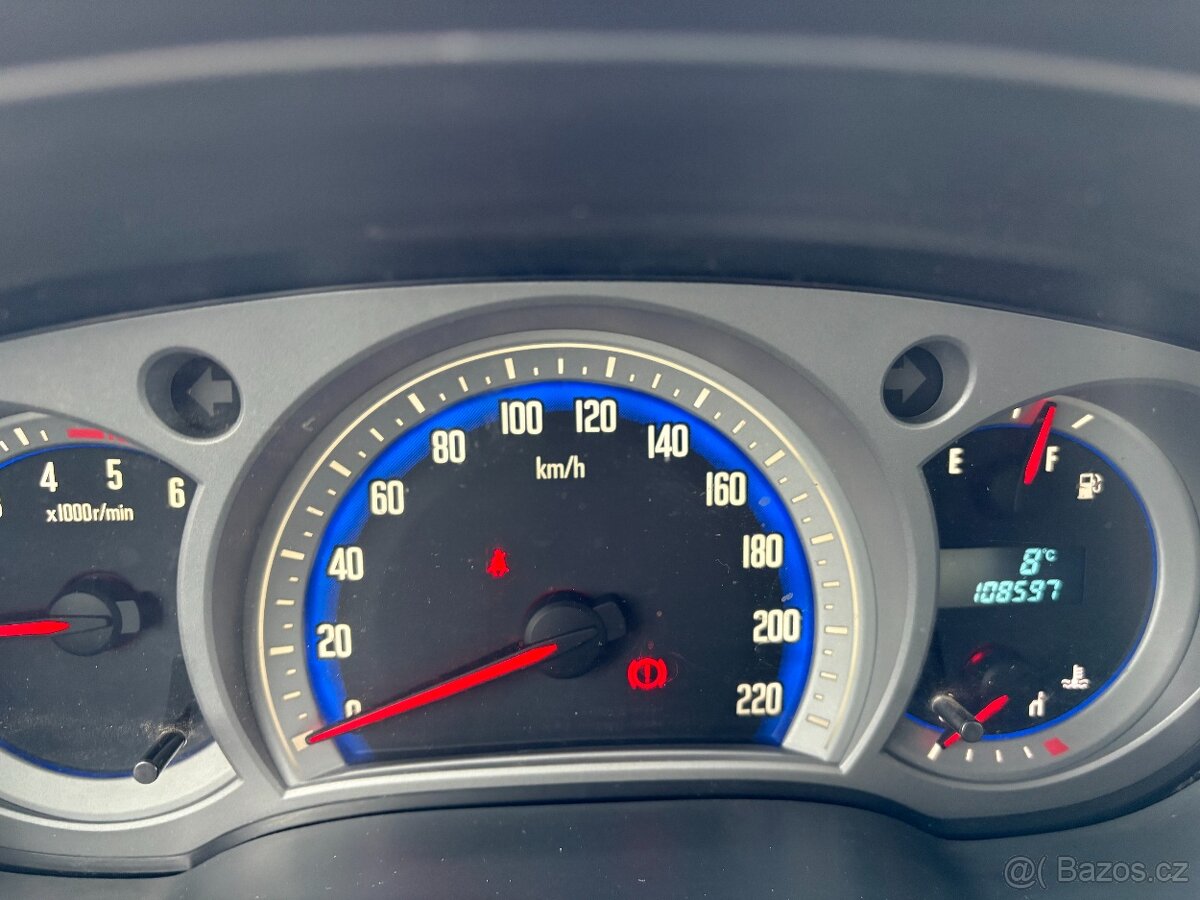 Isuzu D-Max 2.5, 100kW, 4x4, Tažné - 9