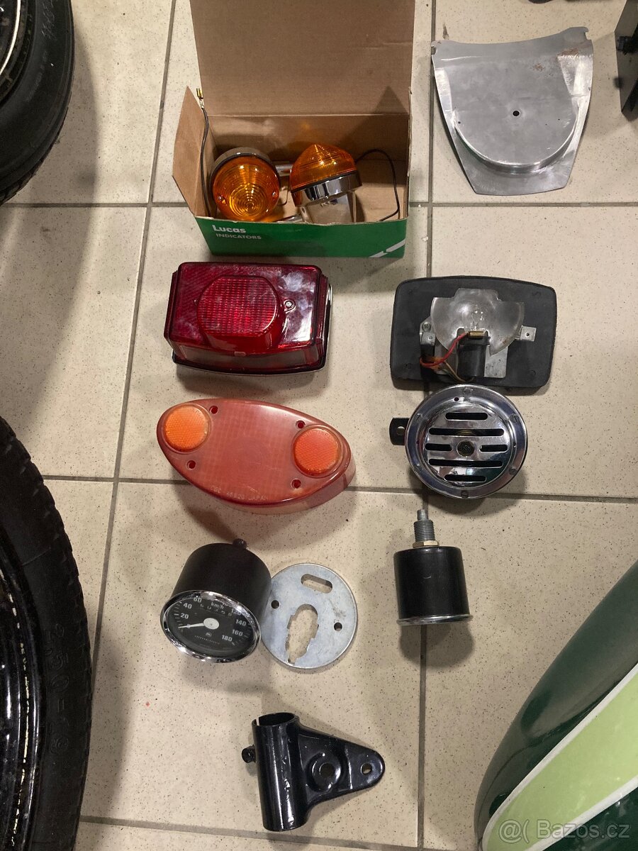 CZ Enduro 175,250 - 9