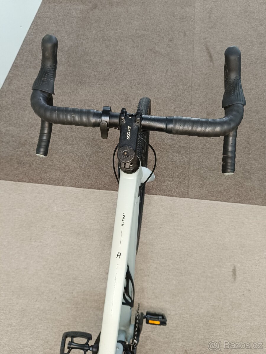 Prodám gravel kolo CUBE - 9