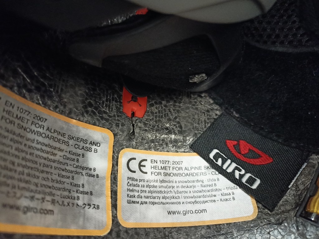 Lyžařská helma Giro M/L, 52-55,5cm. - 9