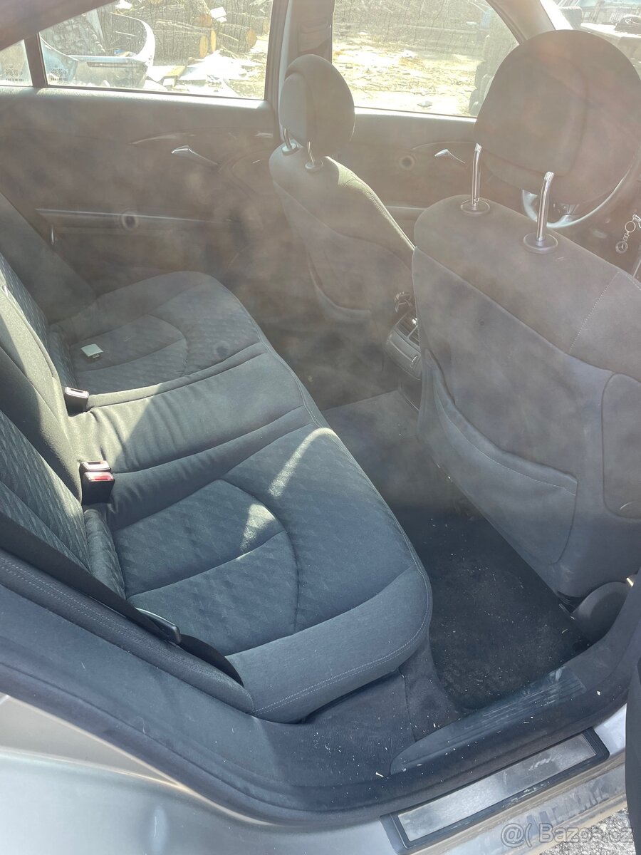 Mercedes w211 e200cdi díly - 9