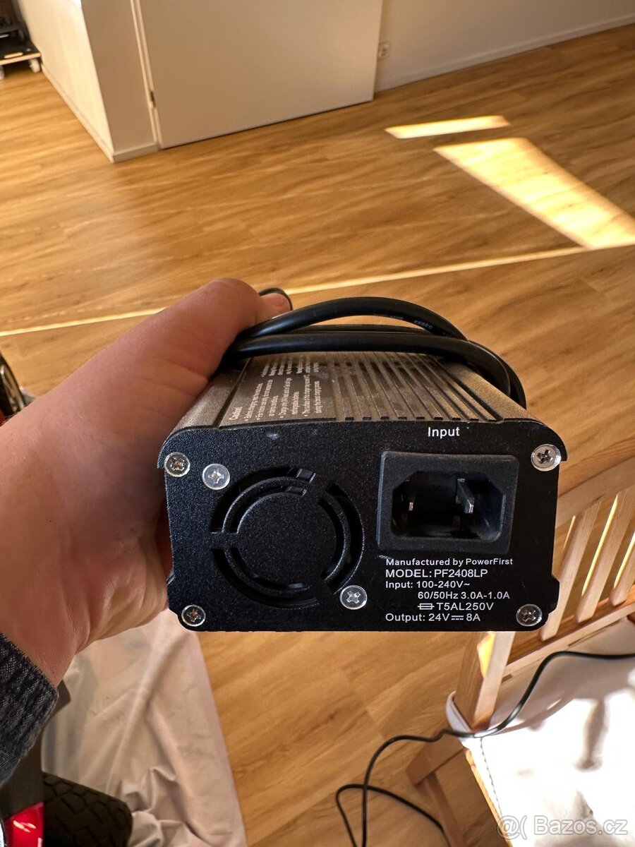 Nabízíme k prodeji elektrický skútr C.T.M HS-828 - 9