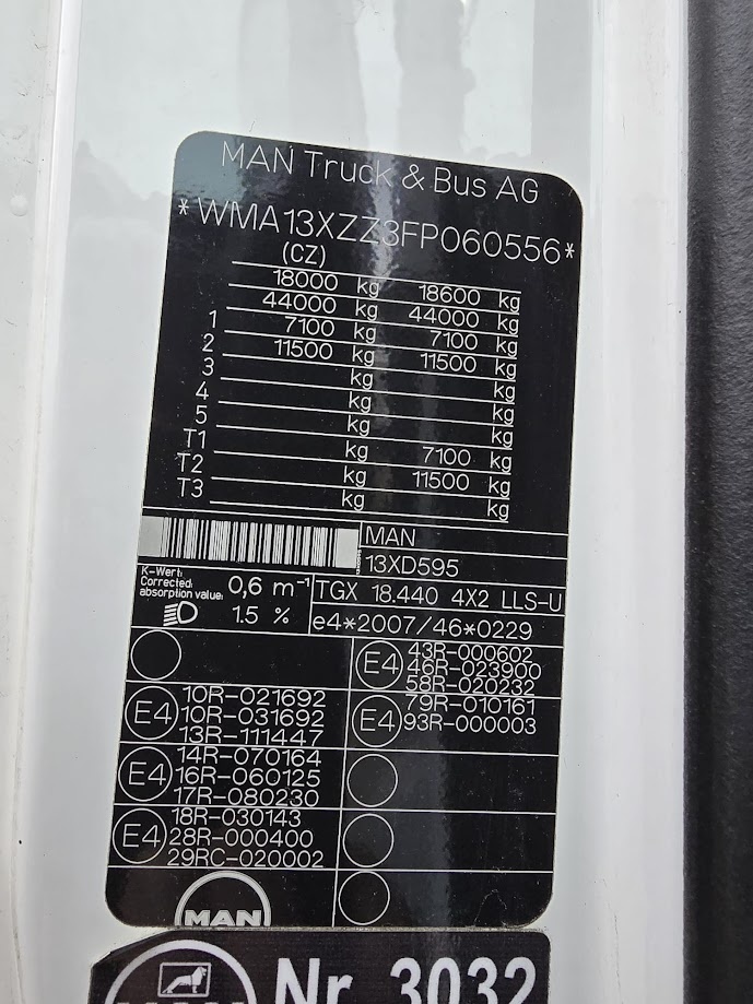 TAHAČ MAN TGX 18.440 r.2015, EURO 6, LOWDECK,RETARDÉR - 9