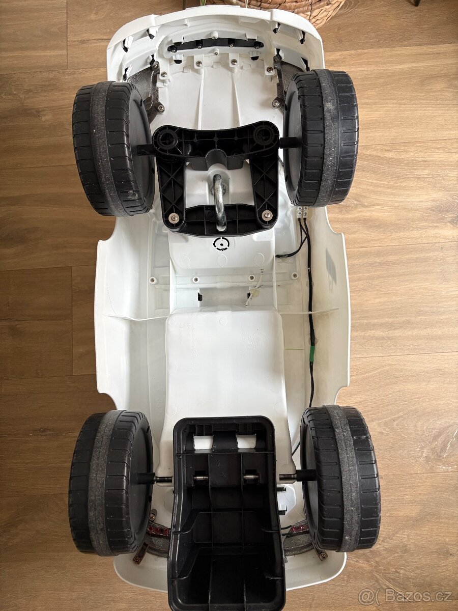 Odrážedlo Mercedes - 9