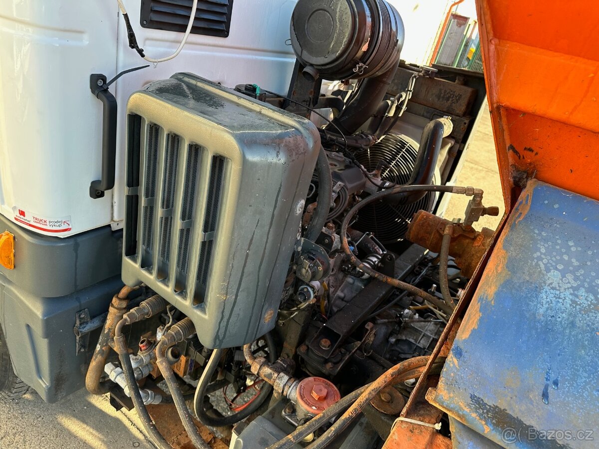 MULTICAR 2006 VIN 202 - 9