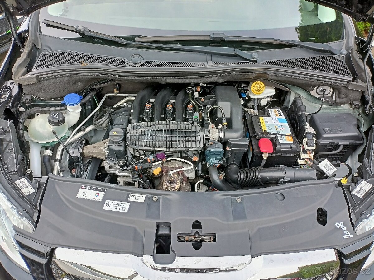 Peugeot 2008 1.2 VTi STYLE - 9