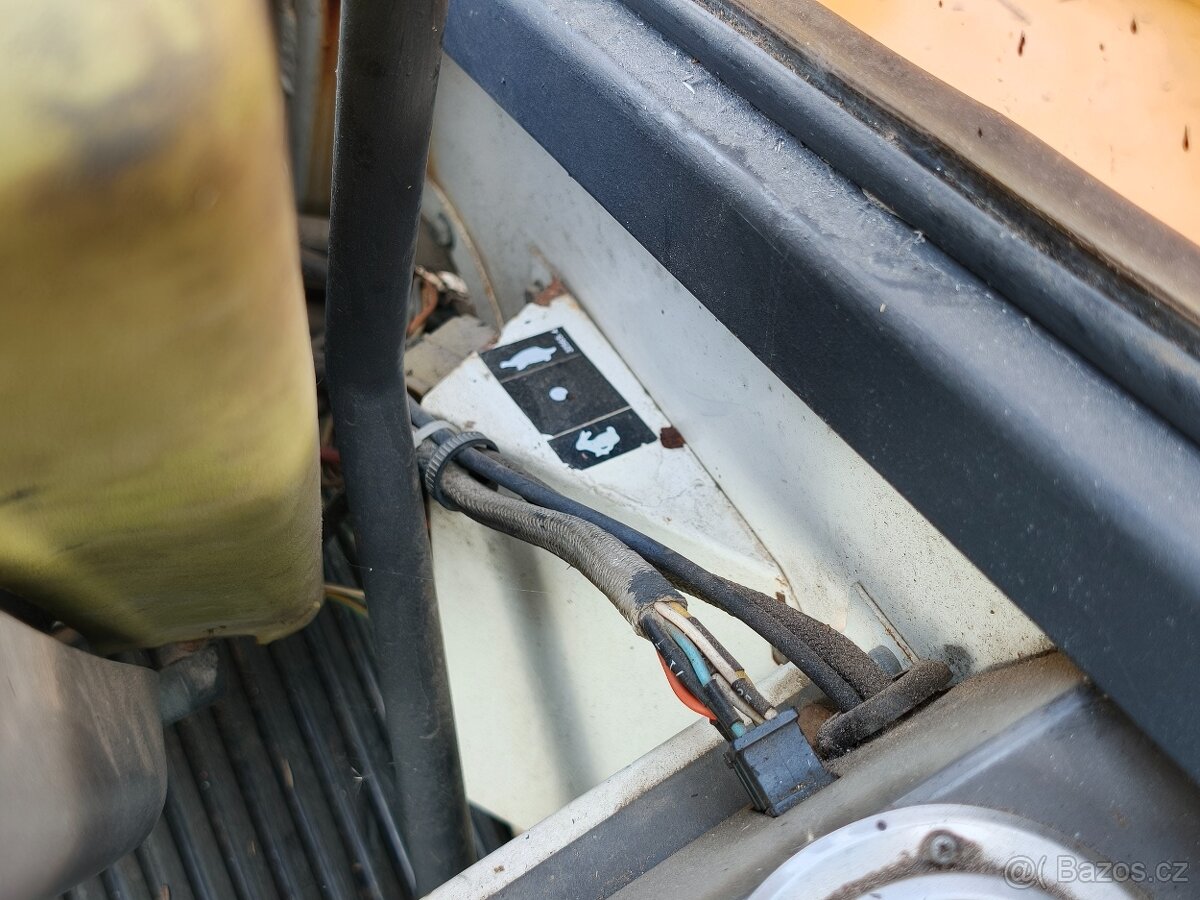 Teleskopický manipulátor Euroscopic Sambron - John Deere - 9