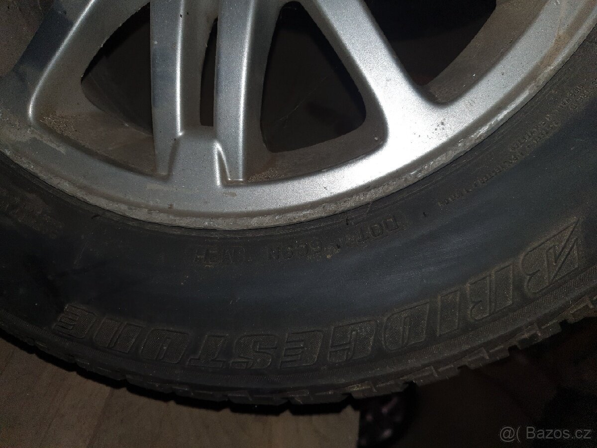 Prodám zimní kola 195/65 R15 - 9