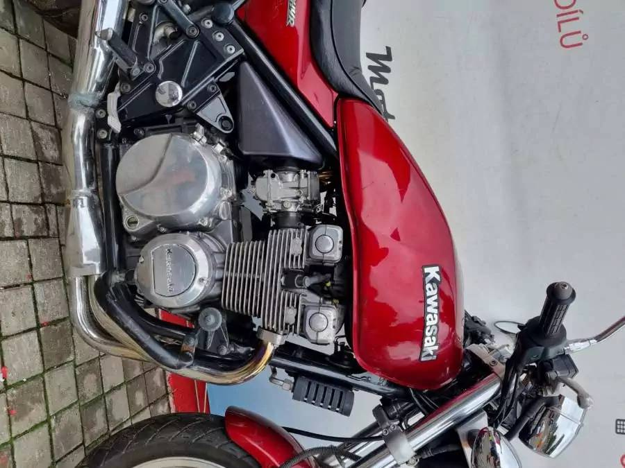 Kawasaki Zephyr 550 - 9