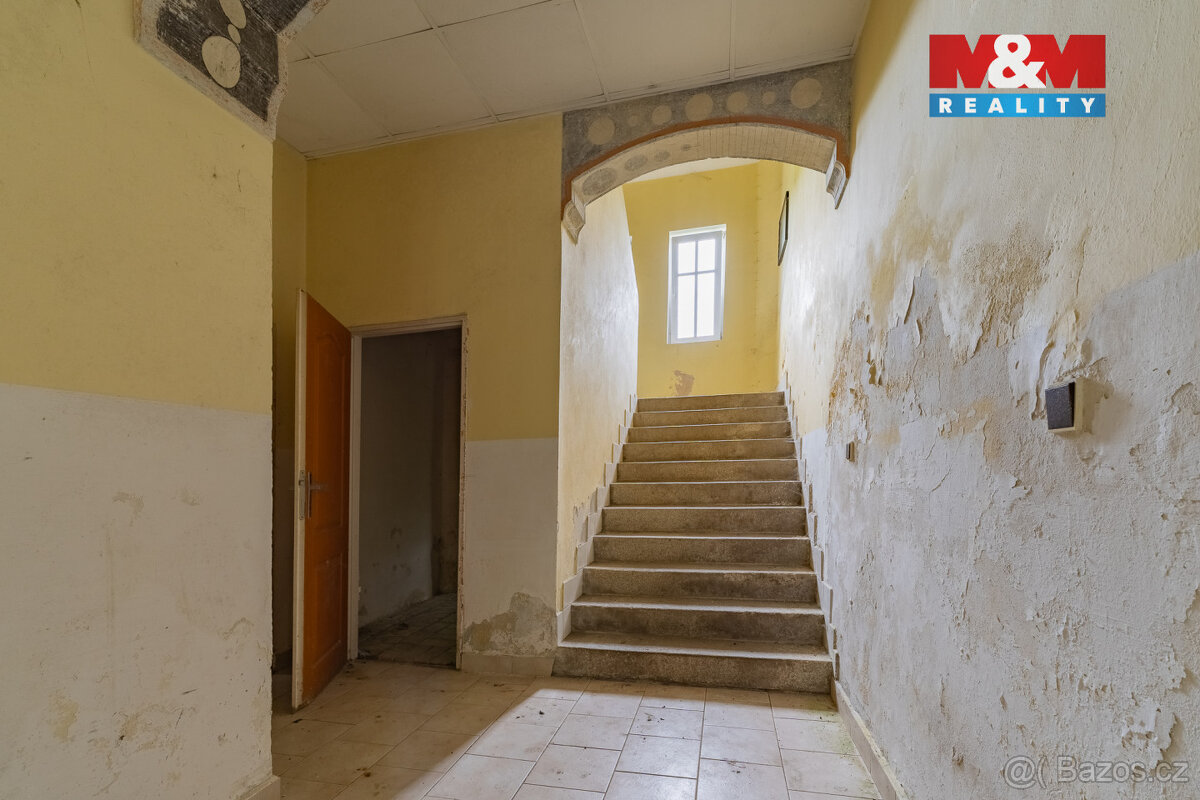 Prodej rodinného domu, 633 m², Luby - 9