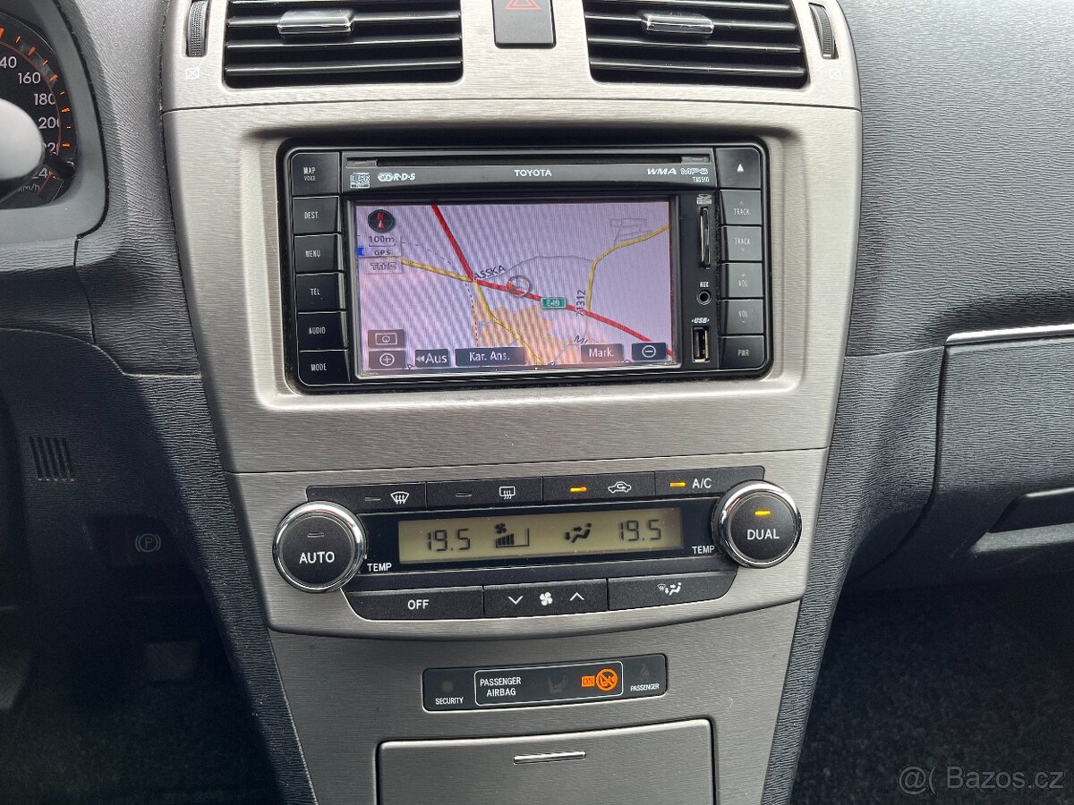 Toyota Avensis 2.0 D4-D - 9