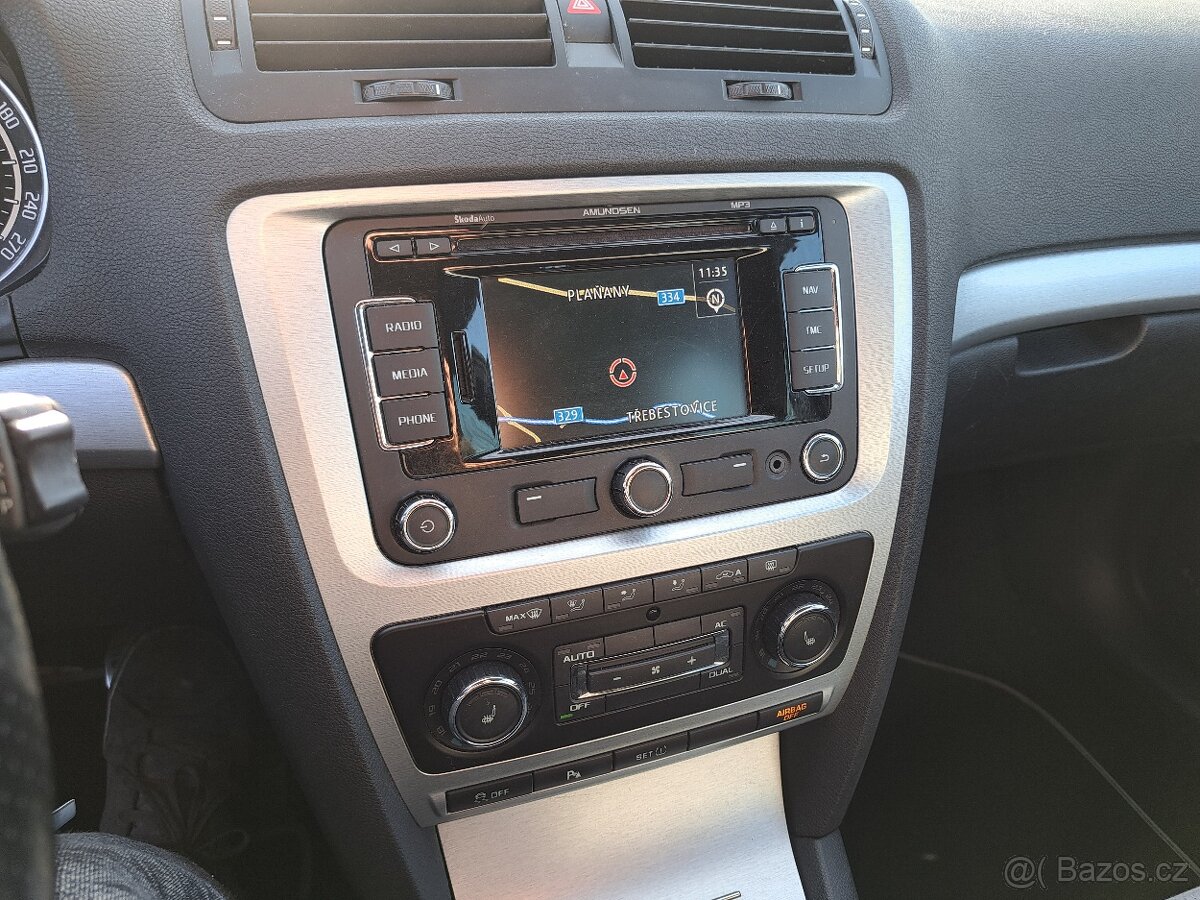 Škoda Octavia 2 RS Facelift, 2.0 TDI, 125 kW, CEGA, navi - 9