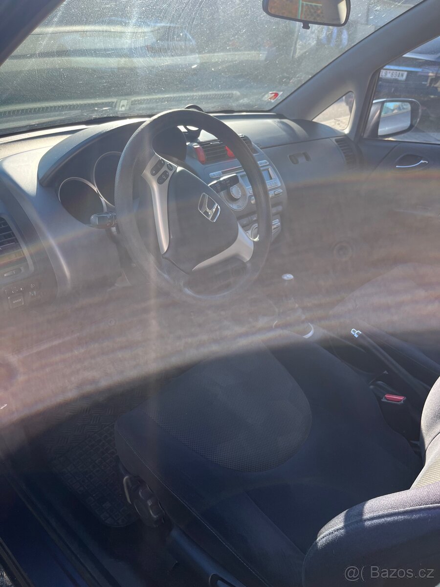 Honda Jazz 2007 1.3 - 9