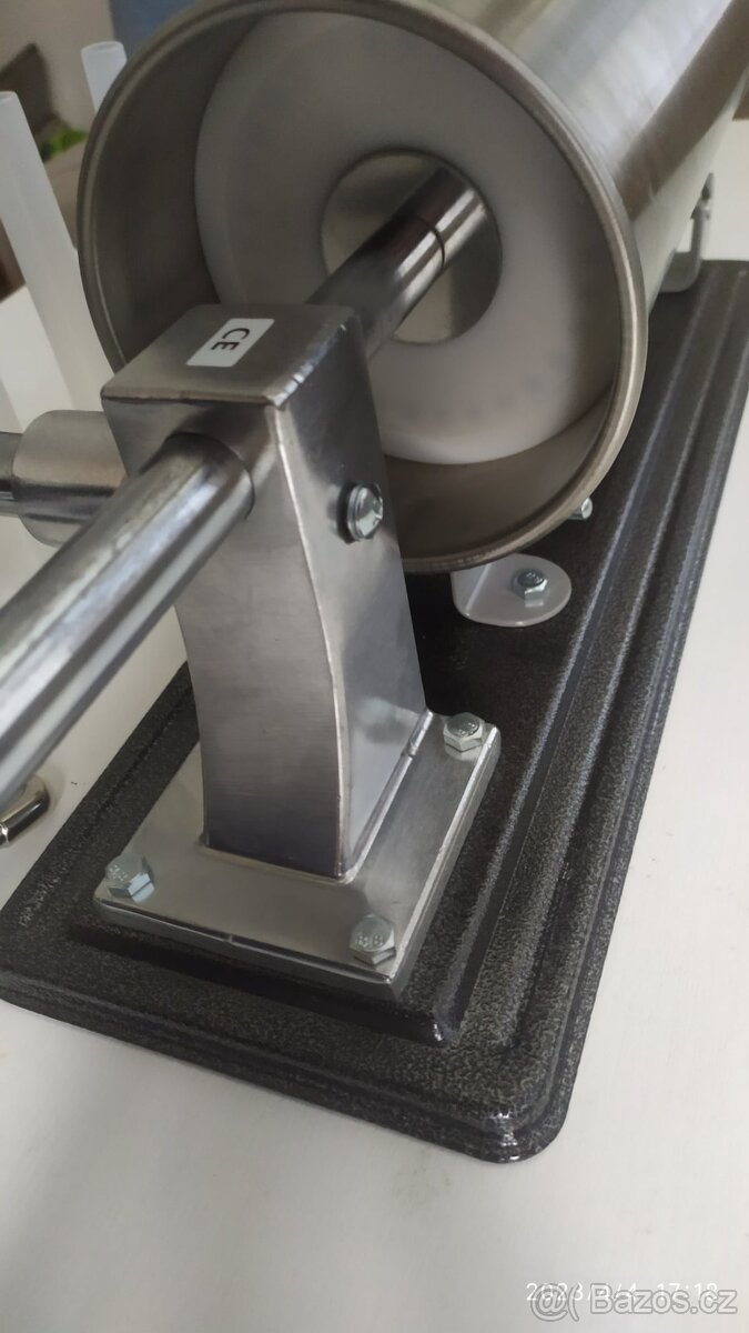 Plnička na klobásy-narážečka - 9