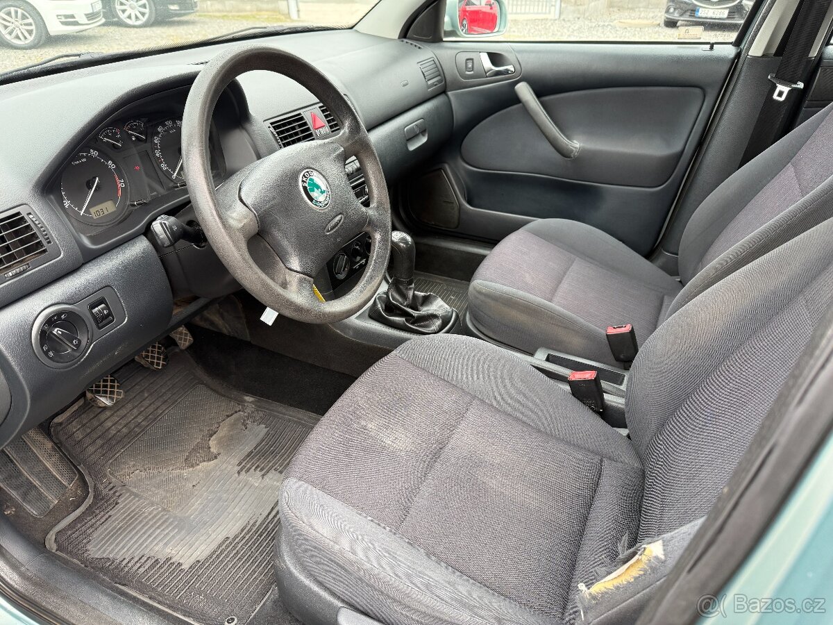 Škoda Octavia TOUR 1.6MPi 75kW 2009 ČR - 9