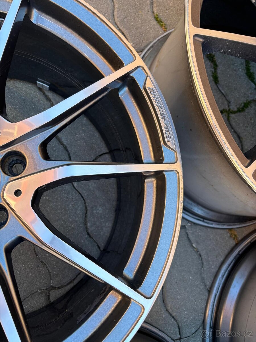 Kola MERCEDES AMG GT coupe - R20 / R19 AMG disky - 9