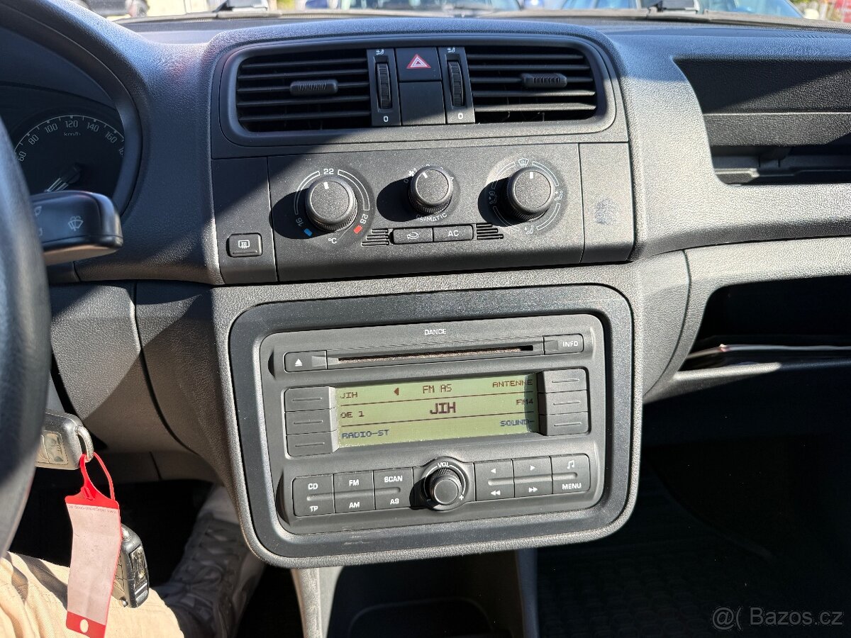 Škoda Roomster 1,2i 47kW r.v.2006 Serviska - 9