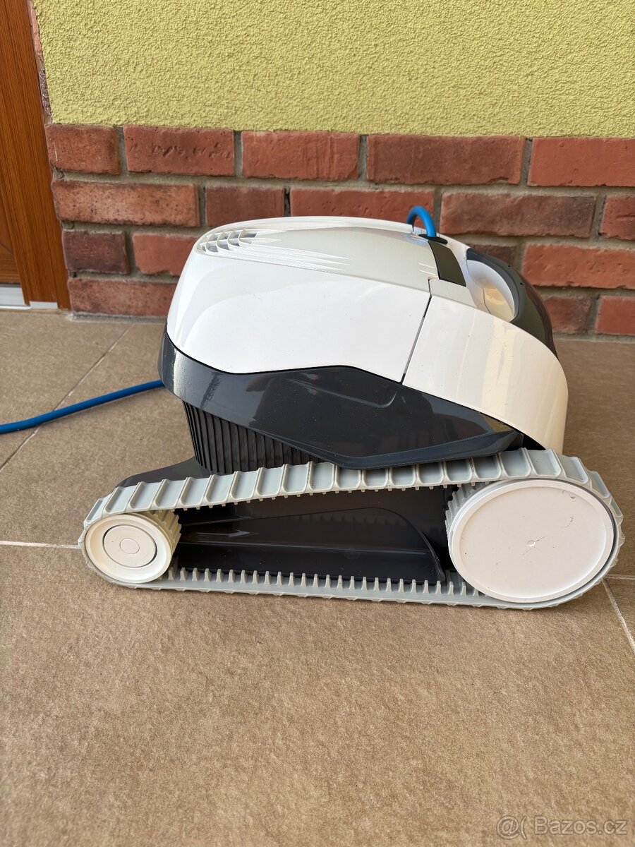 Bazénový vysavač Dolphin E10 - 9