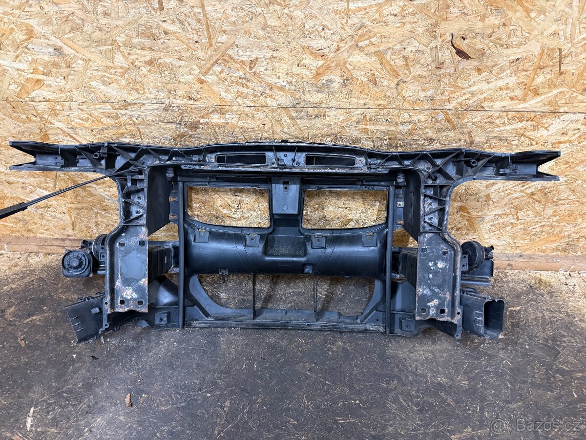 CHLADIČOVÁ STĚNA BMW E91 320D - 9