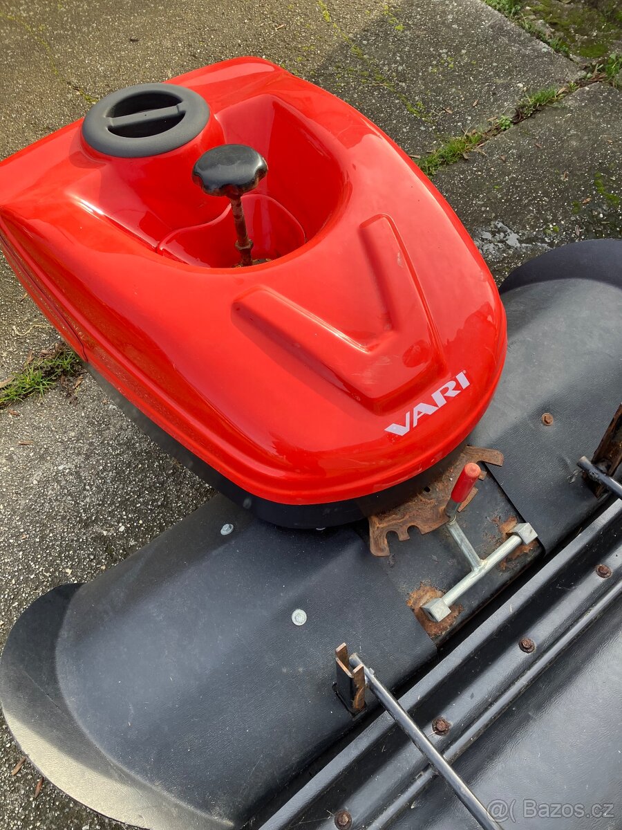 VARI TERA zametací kartáč s nádrží KV100 - 9