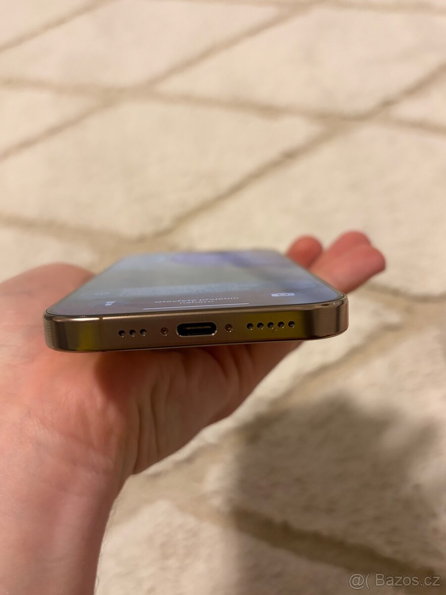 iphone 16 Pro - 128 GB písečný titan - 9