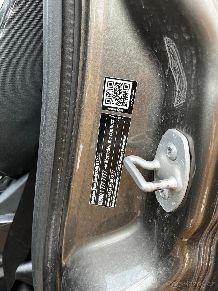 Prodam Mercedes Benz V220 - 2018 - 9