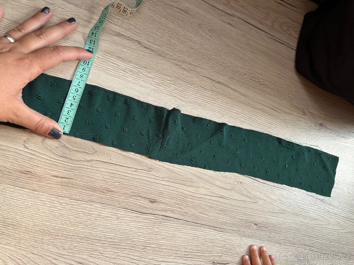 Dívčí šatičky - 9