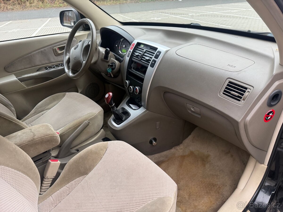 Hyundai Tuscon 2.0i 4x4 - 9