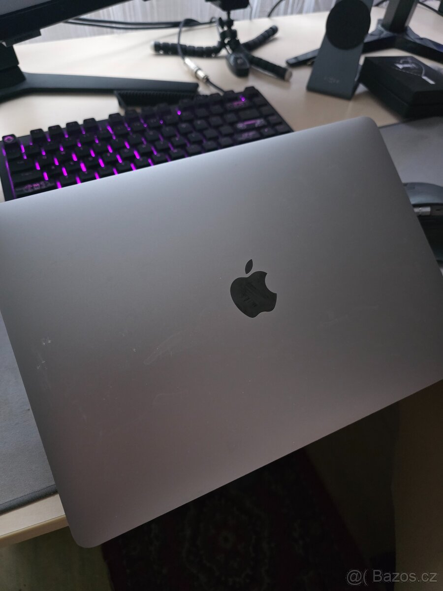 NEFUNKČNÍ MacBook Air 13 s i3 (2020) - 9