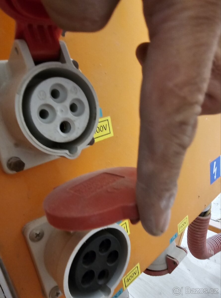 Stavební rozváděč 4x400V, 3x240V včetně kabelu - 9