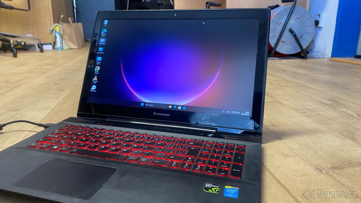 Herní Notebook Lenovo i7/8GB/860M - 9