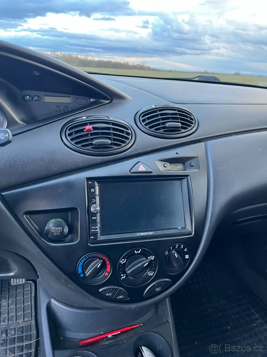 Ford Focus 1.6 74kW - 9