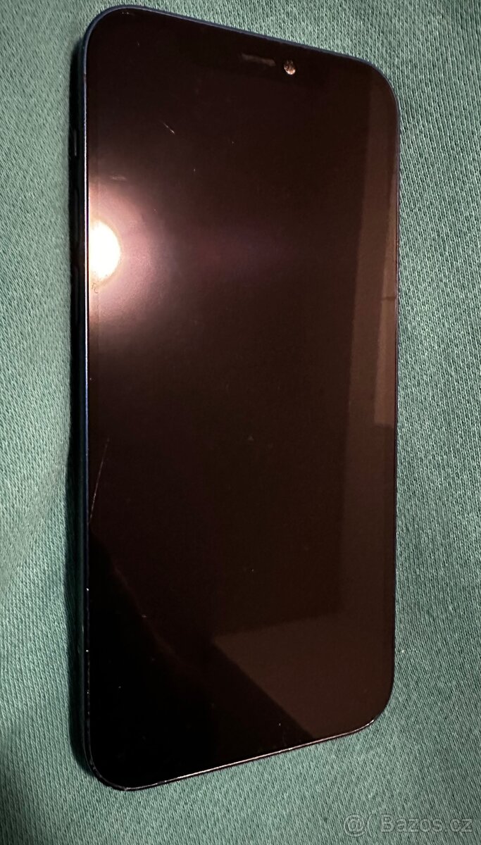 IPhone 12 na díly - 9